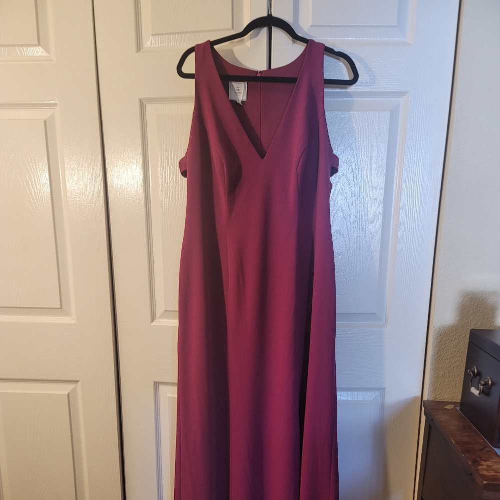 Formal Floor Length Gown (Berry)